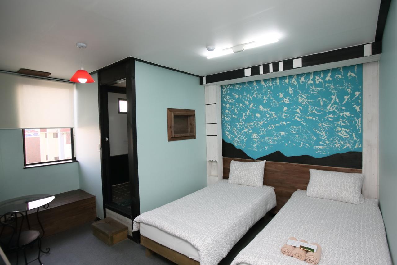Jeju Airport Mira Guesthouse Buitenkant foto